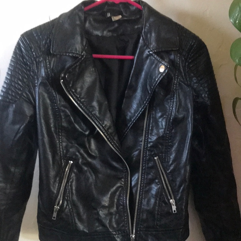 H&M Divided size4 black vegan leather moto jacket